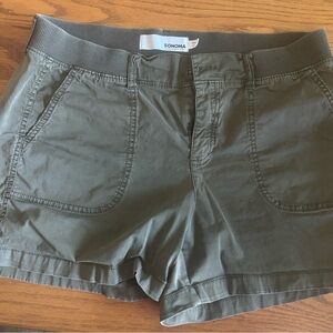 Sonoma Women's Cargo Shorts in Olive Green